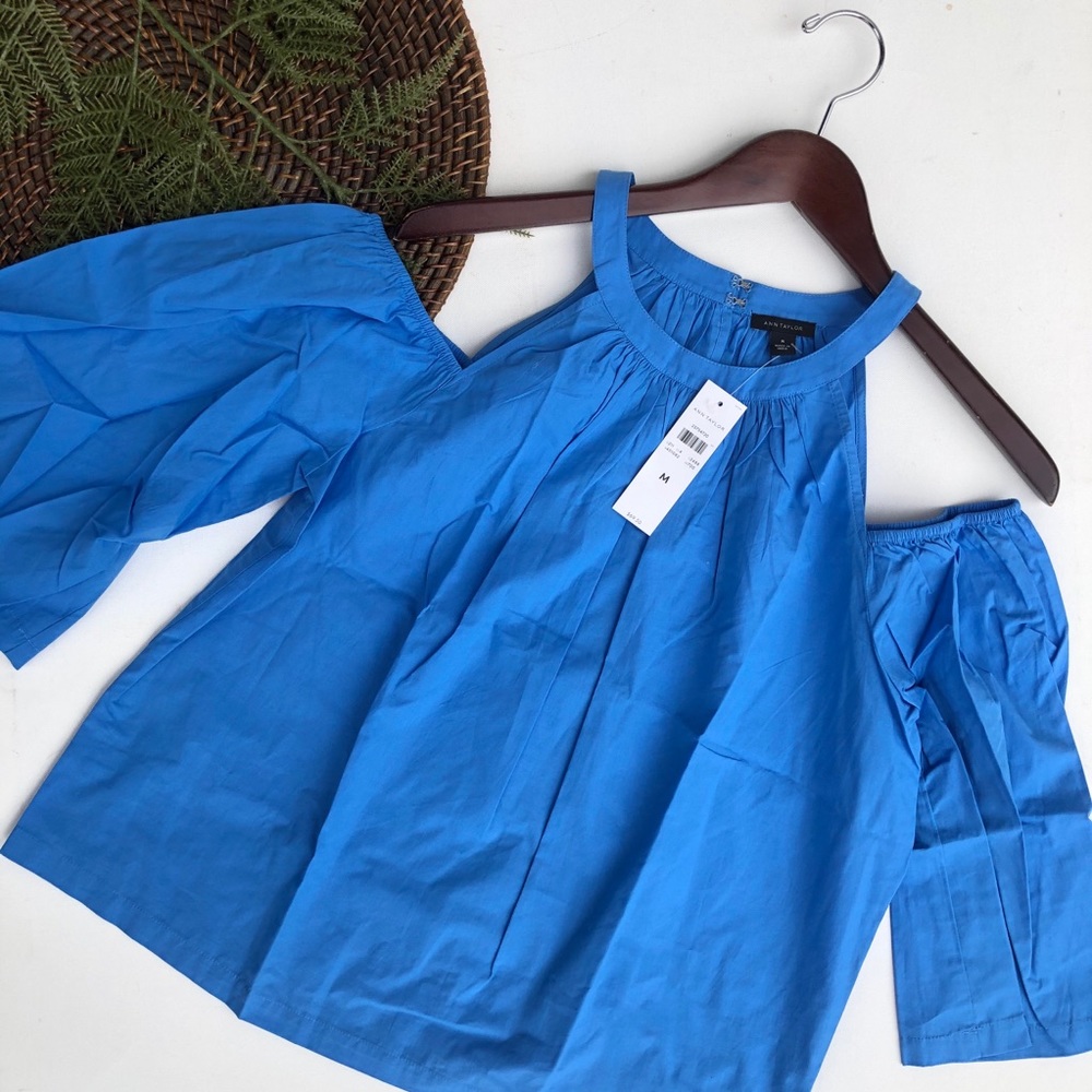 NEW Ann Taylor Women’s Shirt Blouse Blue Cold Shoulder Size Medium